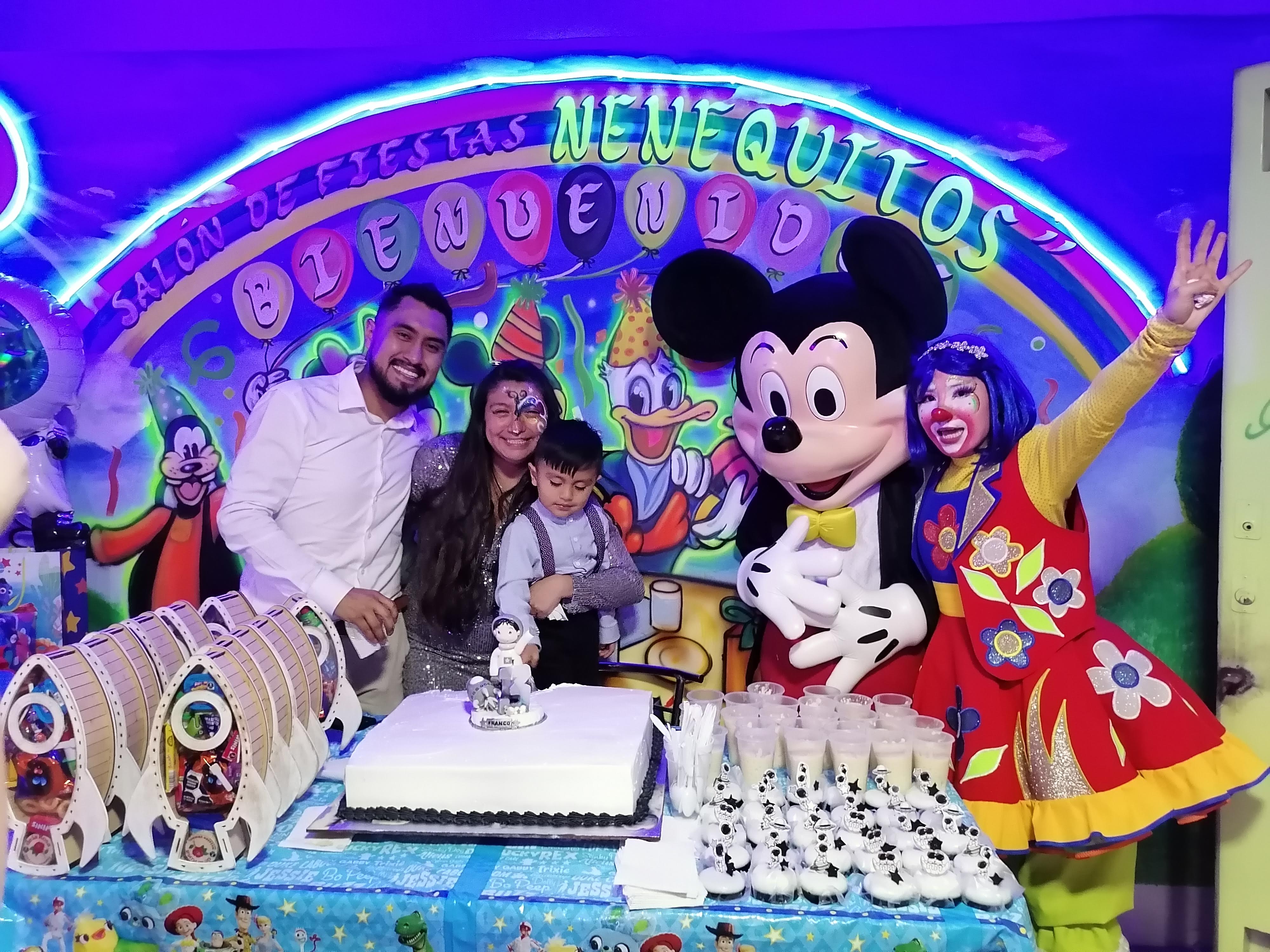 Tutsi evento con Mickey